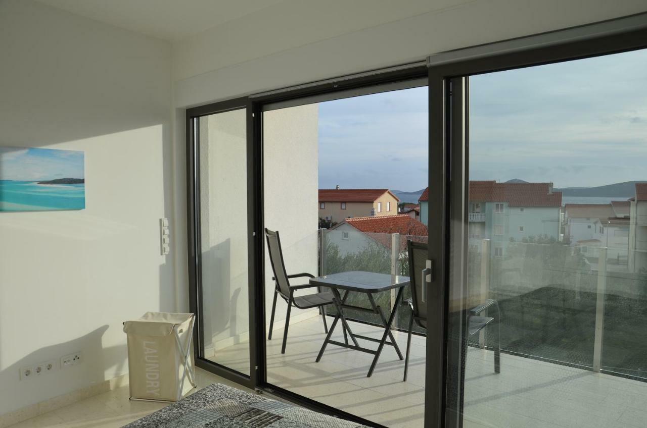 Villa Karen Vodice Grgurev Ante Kukure 93 外观 照片